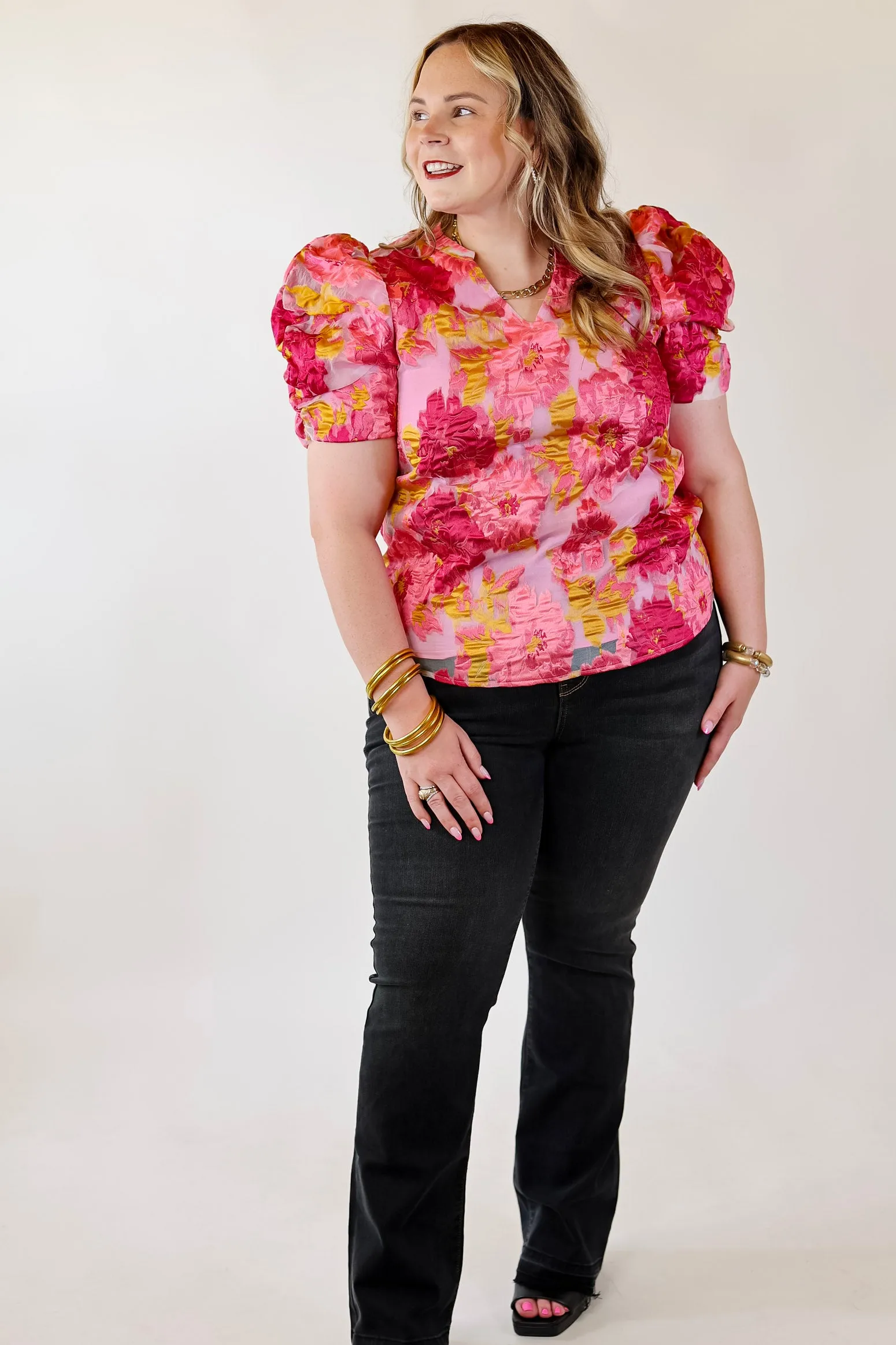 A Fine Feeling Floral Print Top with Puffed Sleeves in Pink