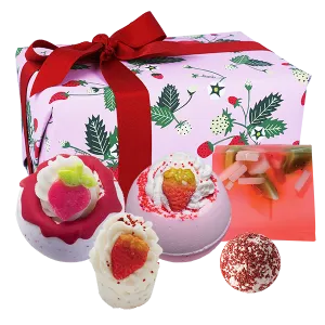 Strawberry Feels Forever Gift Set